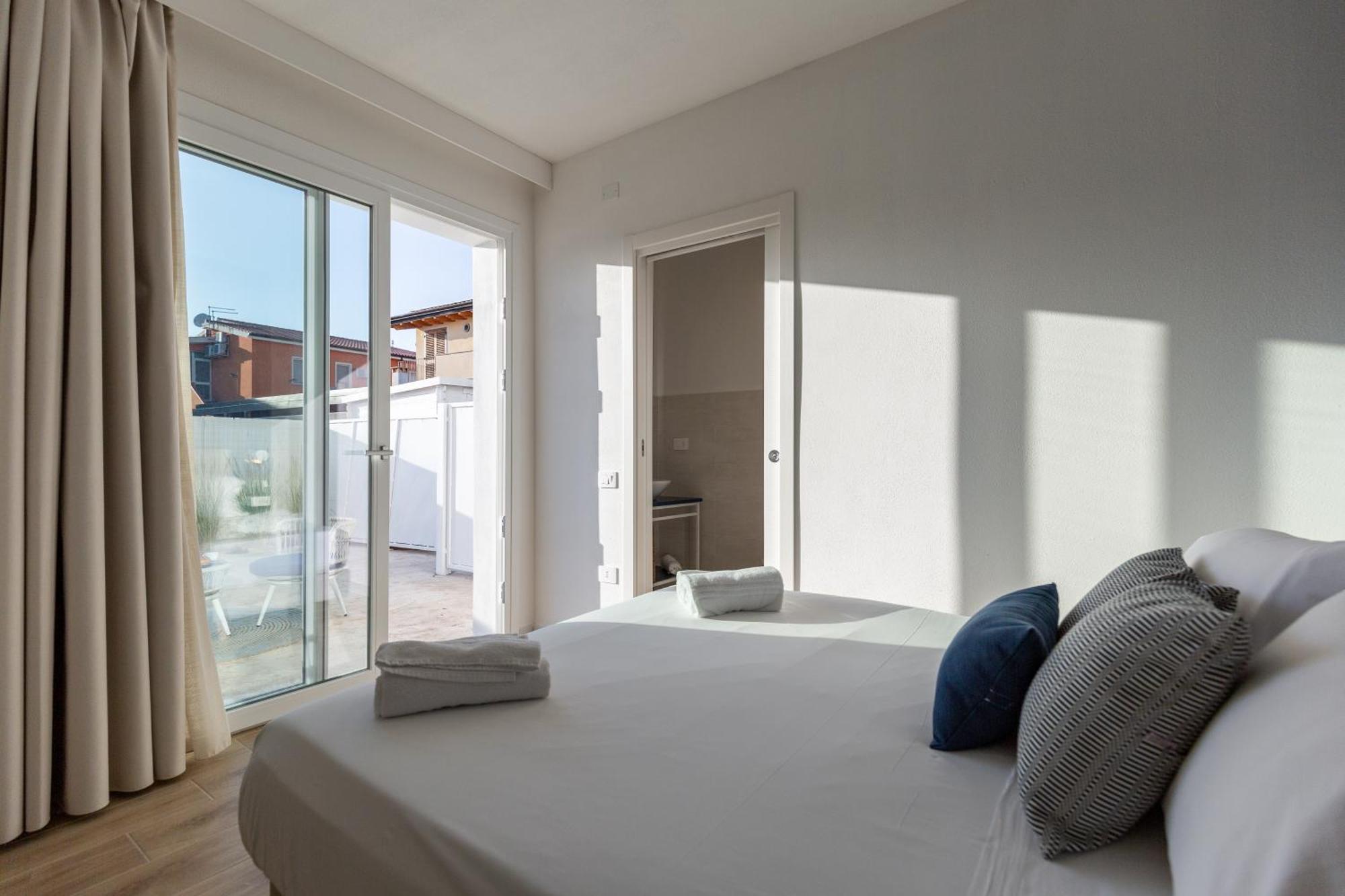 Delphis Pula Rooms Esterno foto